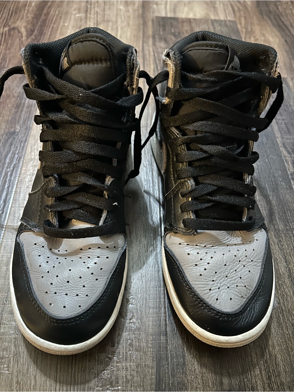 Nike Air Jordan 1 Retro High Shadow 2018 575441-013 Black/Grey Size 5.5YSneakers